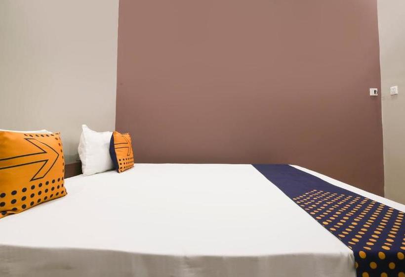 Hotell Spot On 64193 Mb