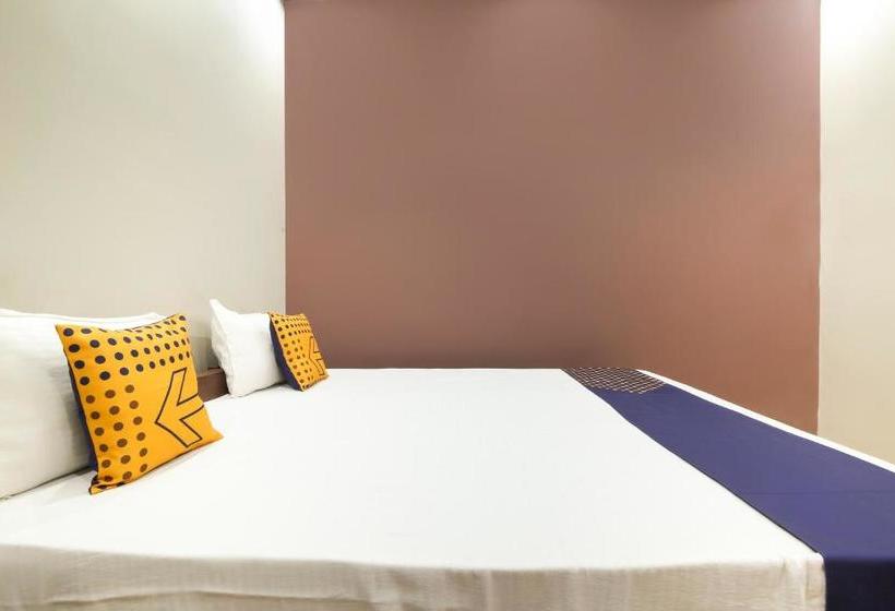 Hotell Spot On 64193 Mb