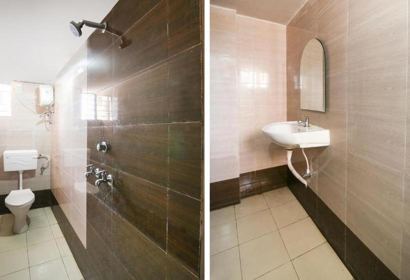 Hotell Spot On 64193 Mb