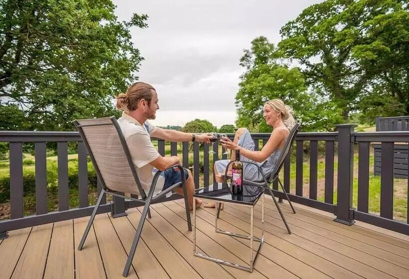 リゾートホテル Andrewshayes Orchard Retreat