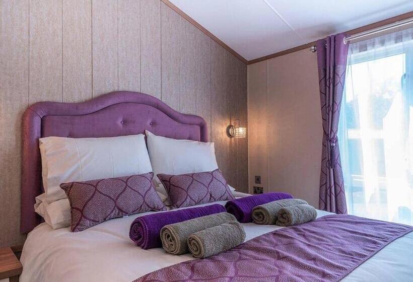 Resort Andrewshayes Orchard Retreat