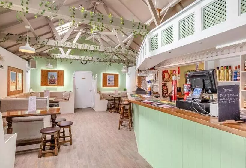 リゾートホテル Andrewshayes Orchard Retreat