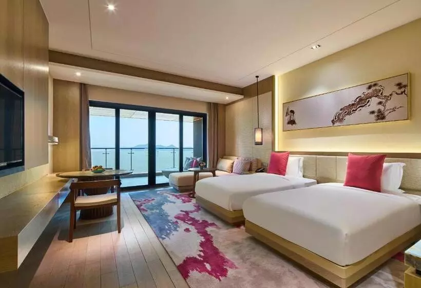 Lomakeskus Crowne Plaza Ningbo Xiangshan Sea View, An Ihg