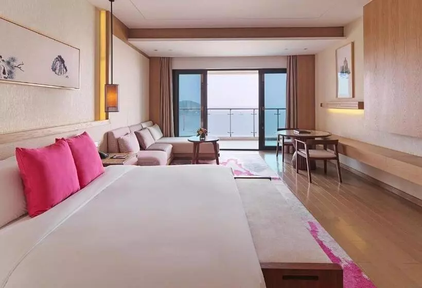 Lomakeskus Crowne Plaza Ningbo Xiangshan Sea View, An Ihg
