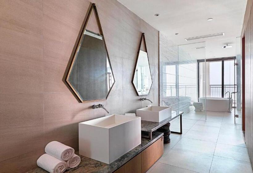 אתר נופש Crowne Plaza Ningbo Xiangshan Sea View, An Ihg