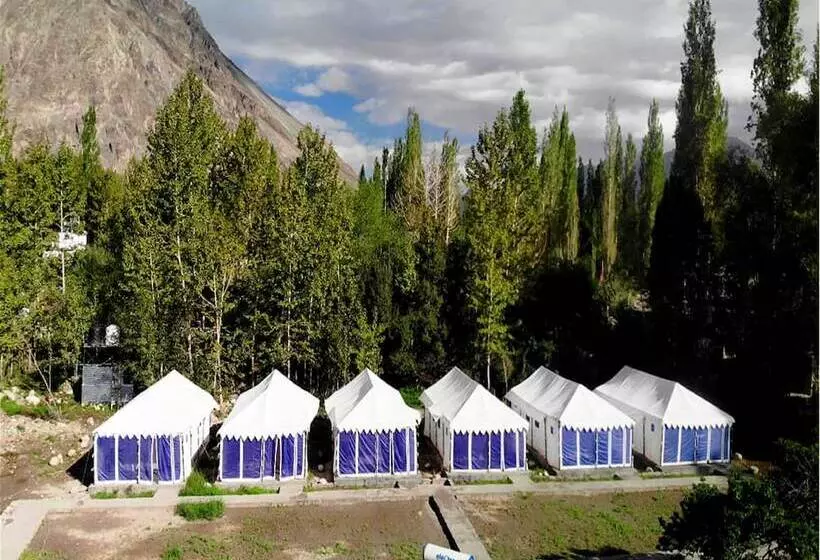 Hotelli Tih Julley World Camp