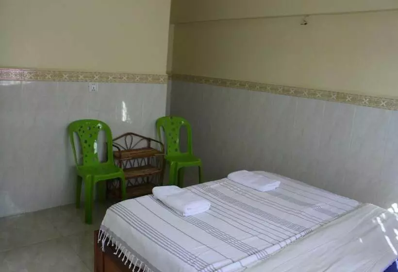 Majatalo Chambre En Ville