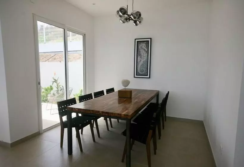 Villa Aqua By Island Properties Online