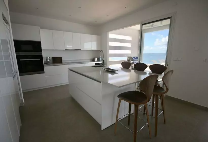Villa Aqua By Island Properties Online