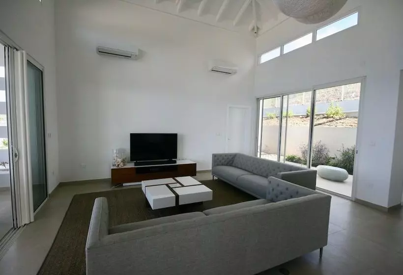 Villa Aqua By Island Properties Online