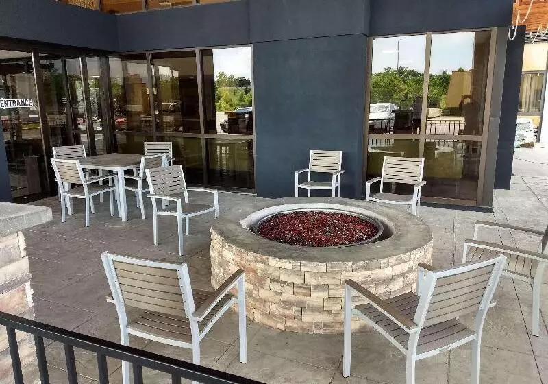 فندق Country Inn & Suites By Radisson, Indianapolis East, In