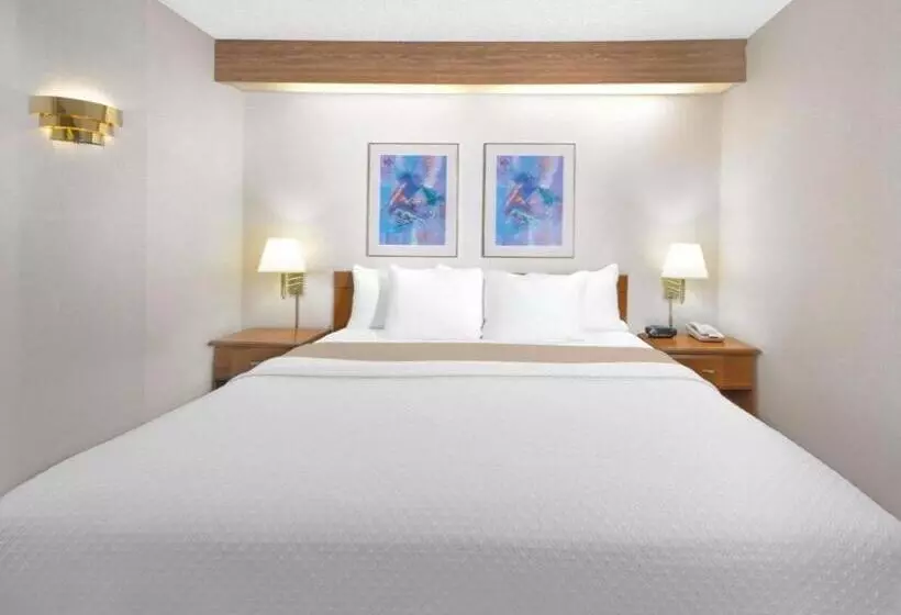 Отель Days Inn By Wyndham Liberal Ks