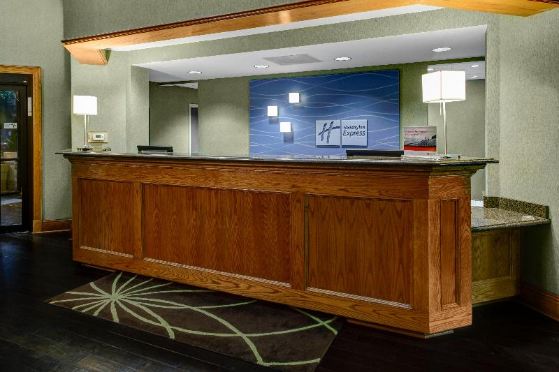 Holiday Inn Express Hotel & Suites Atlanta Buckhead, An Ihg