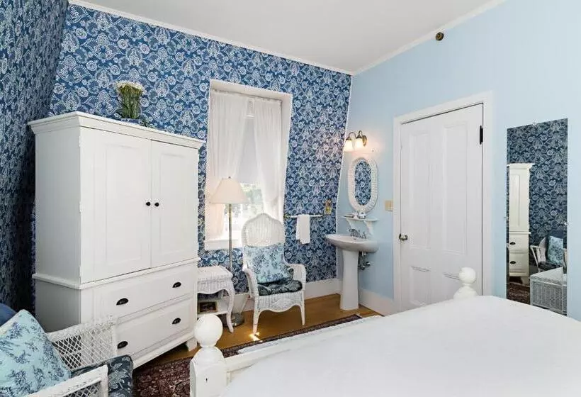 فندق Silver Fountain Inn