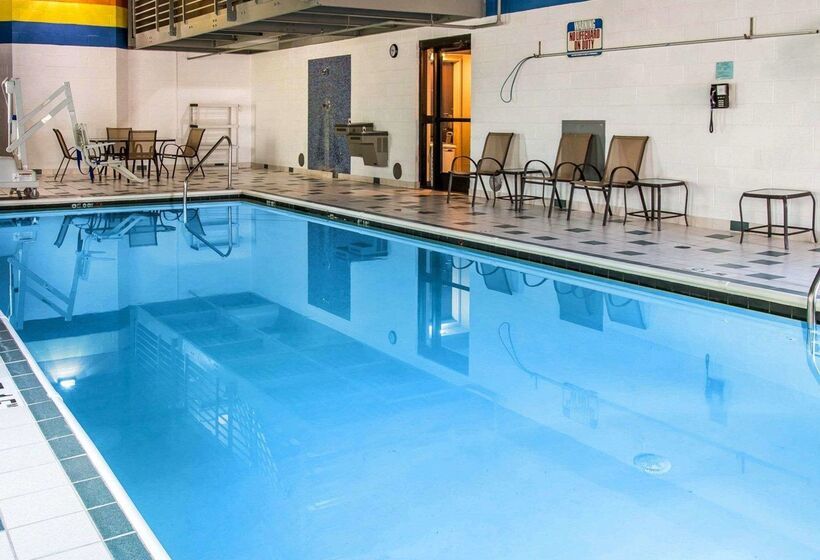 בית מלון כפרי Sleep Inn