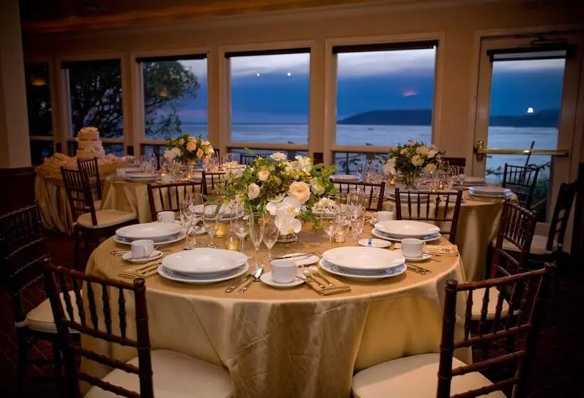 ホテル Spyglass Inn