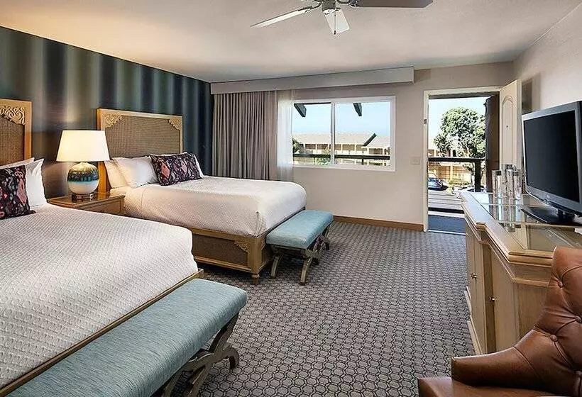 ホテル Spyglass Inn
