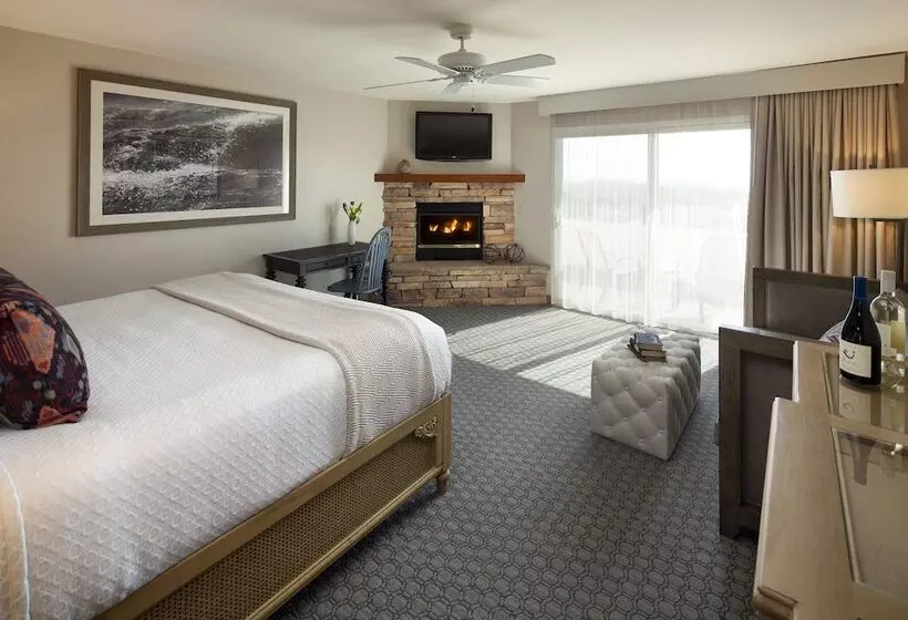 ホテル Spyglass Inn