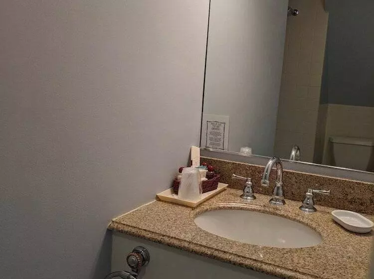 هتل Stanton House Inn