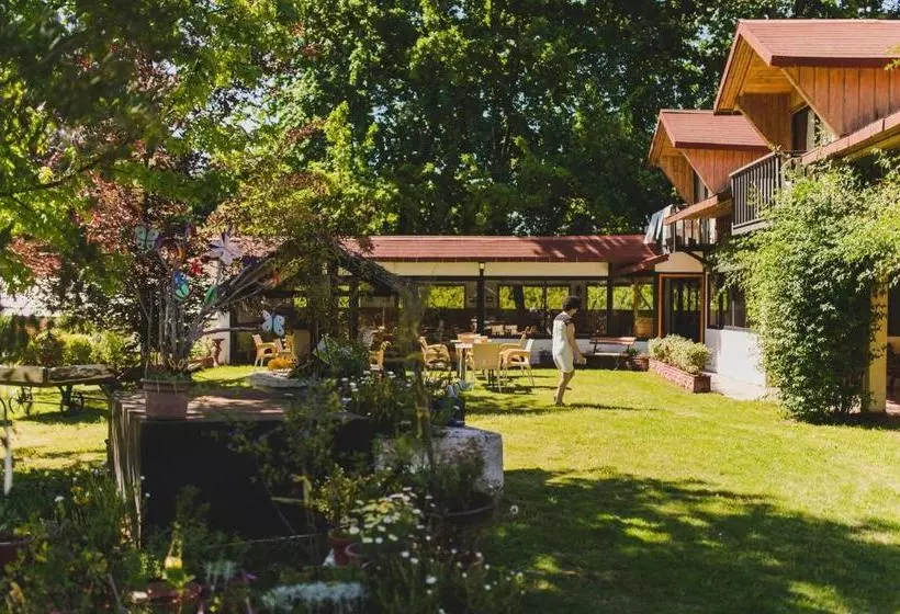 Aamiaismajoitus (B&B) Los Pequenes