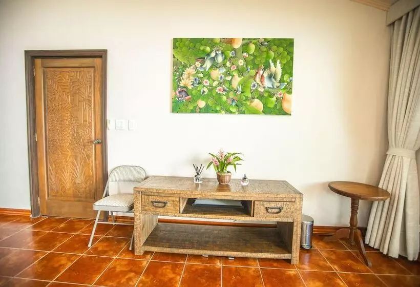 تختخواب و صبحانه Seven Color Sea View Villa