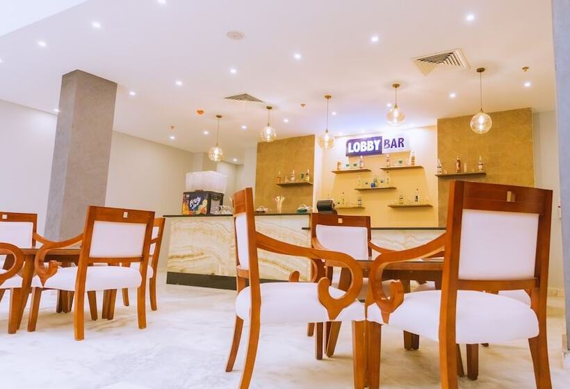 هتل La Rosa Waves Beach Couple & Families Only