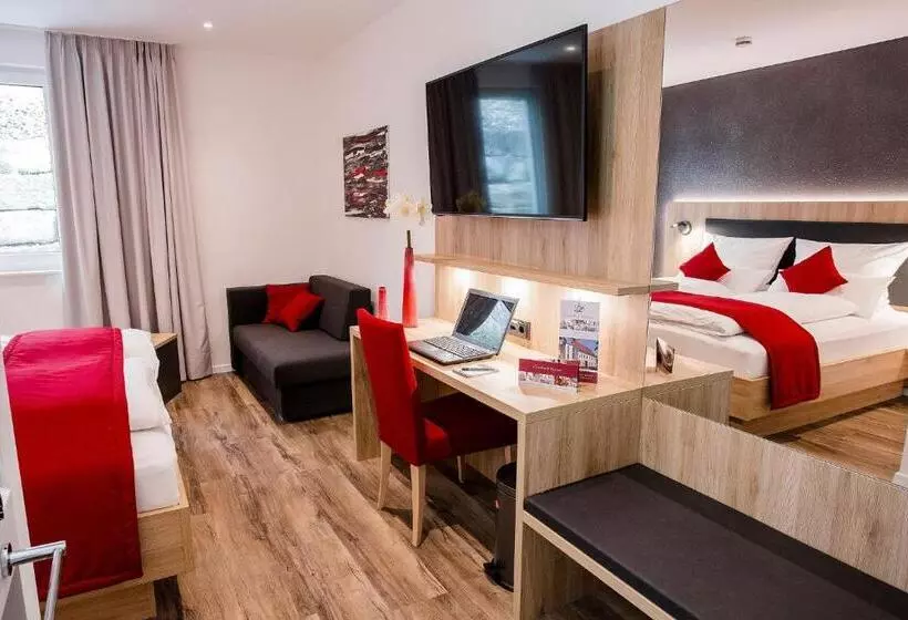 ホテル Gasthof Krone