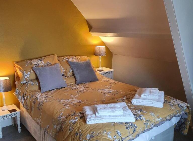 Pendyffryn Manor Bed & Breakfast