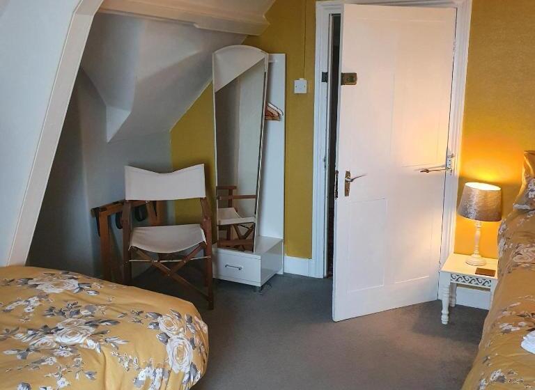 Pendyffryn Manor Bed & Breakfast