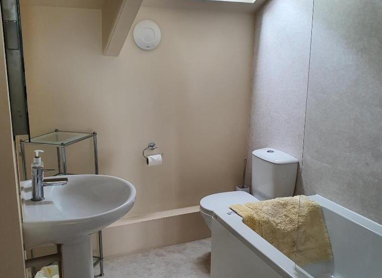 Pendyffryn Manor Bed & Breakfast