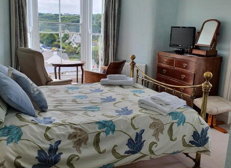 Pendyffryn Manor Bed & Breakfast