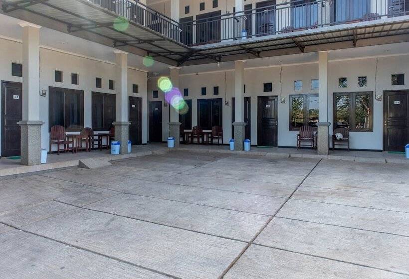 Hotel The Kost Tdm 2 By Oyo Rooms