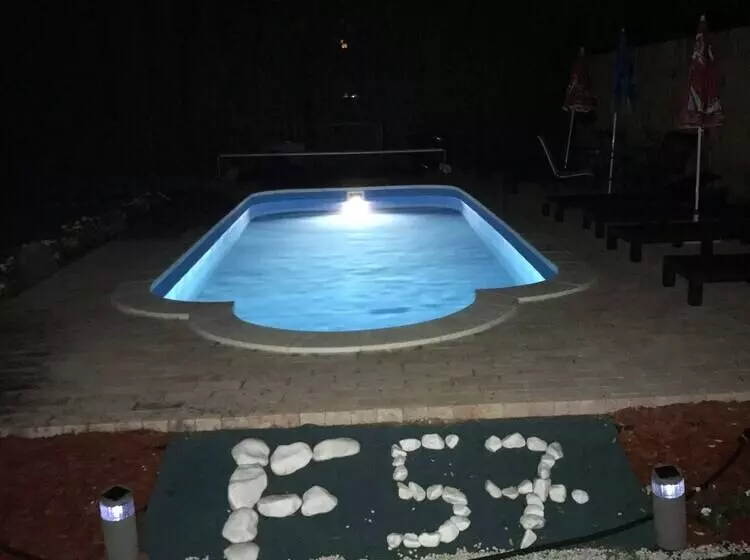 F57   Frankó Családi Panzió
