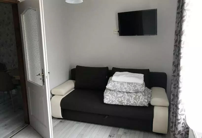 F57   Frankó Családi Panzió