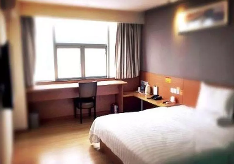 هتل 7 Days Inn Shenzhen Luohu World Trade Center Branch