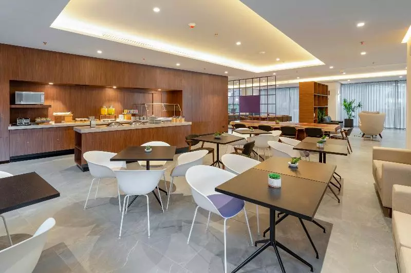 هتل City Express Plus By Marriott San Luis Potosi