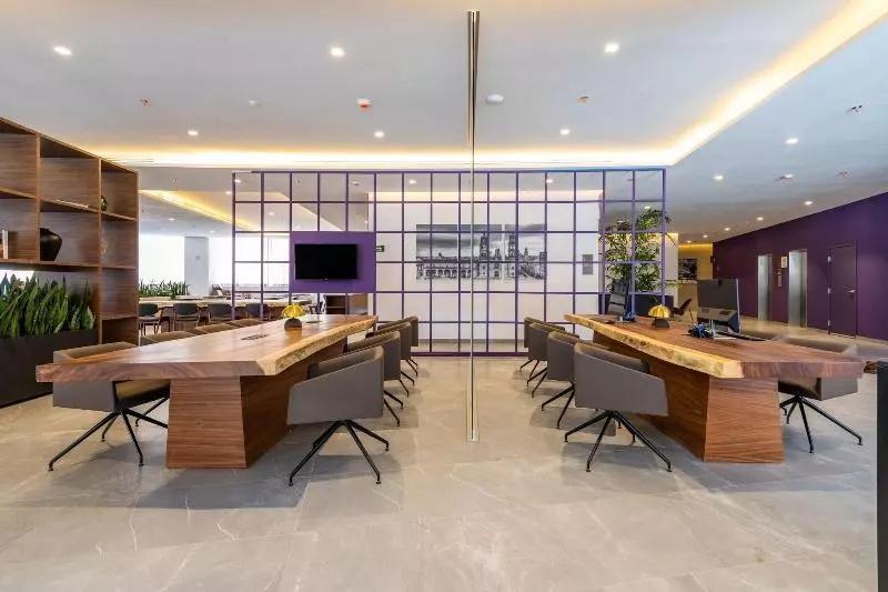 هتل City Express Plus By Marriott San Luis Potosi