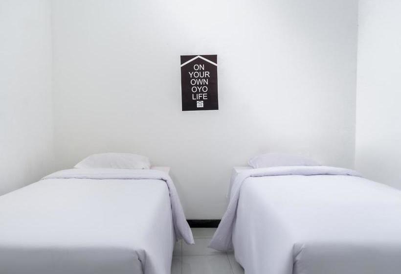 Hotell Oyo 2952 Elohim Kost