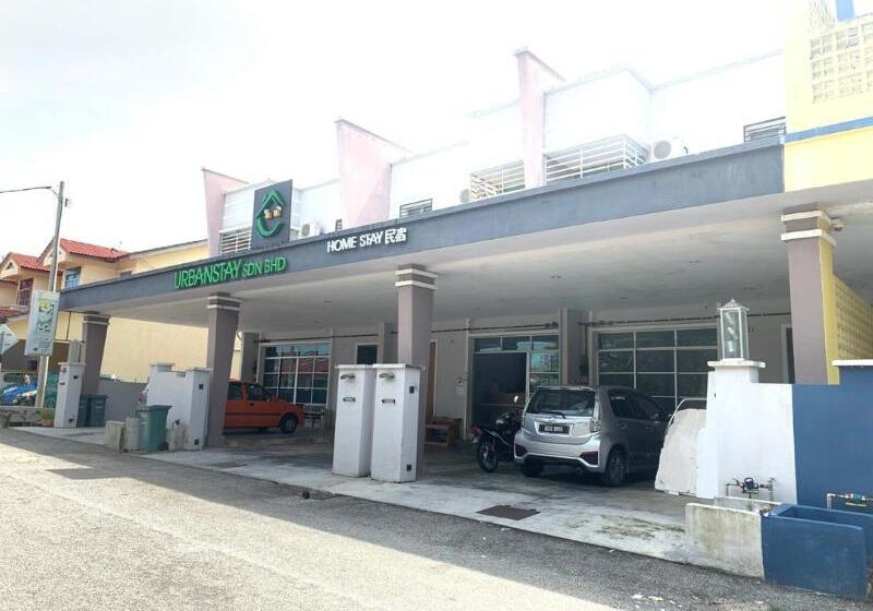 בית מלון כפרי Oyo 89777 Urbanstay Kuantan