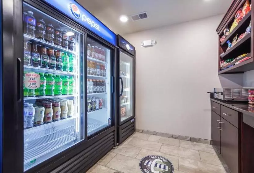 Hotelli Cobblestone Inn & Suites  Holdrege