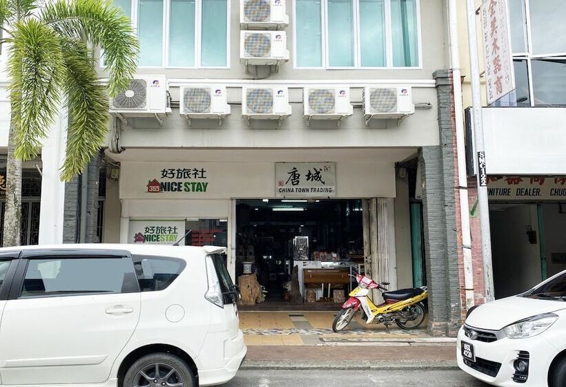 בית מלון כפרי Oyo 89885 Nice Stay Three Six Five Services