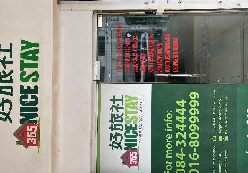 בית מלון כפרי Oyo 89885 Nice Stay Three Six Five Services