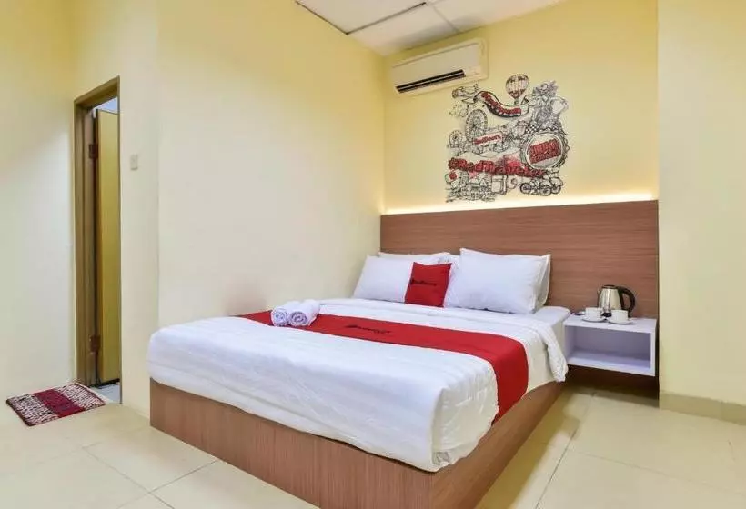 Majatalo Reddoorz Plus Near Tis Square