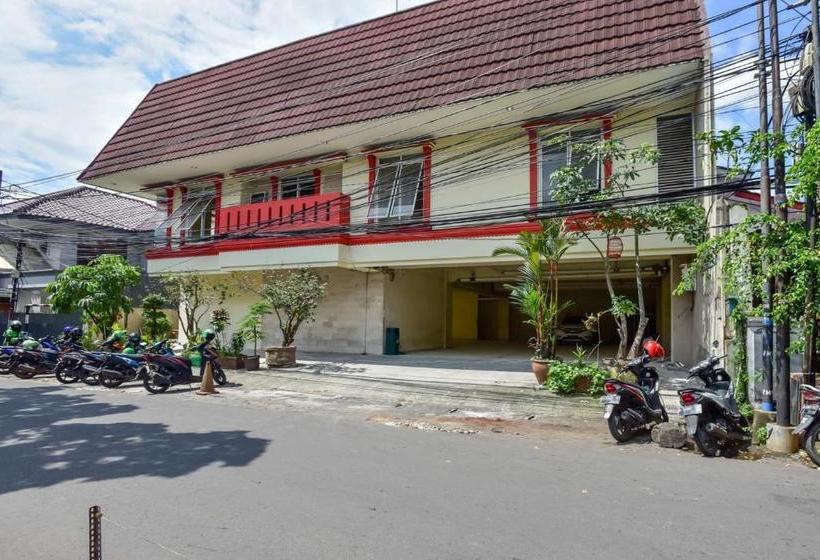 بنسيون Reddoorz Plus Near Tis Square