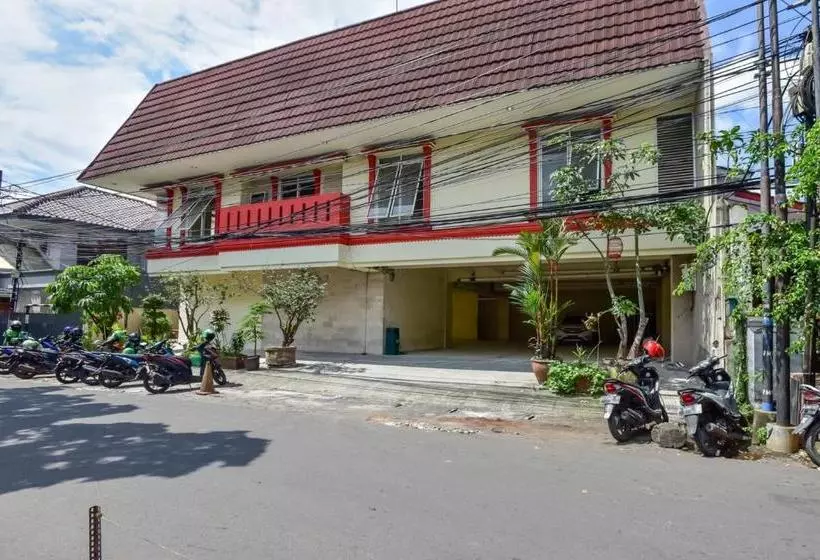 Majatalo Reddoorz Plus Near Tis Square