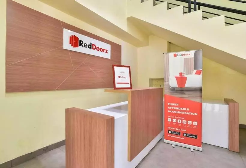 Majatalo Reddoorz Plus Near Tis Square
