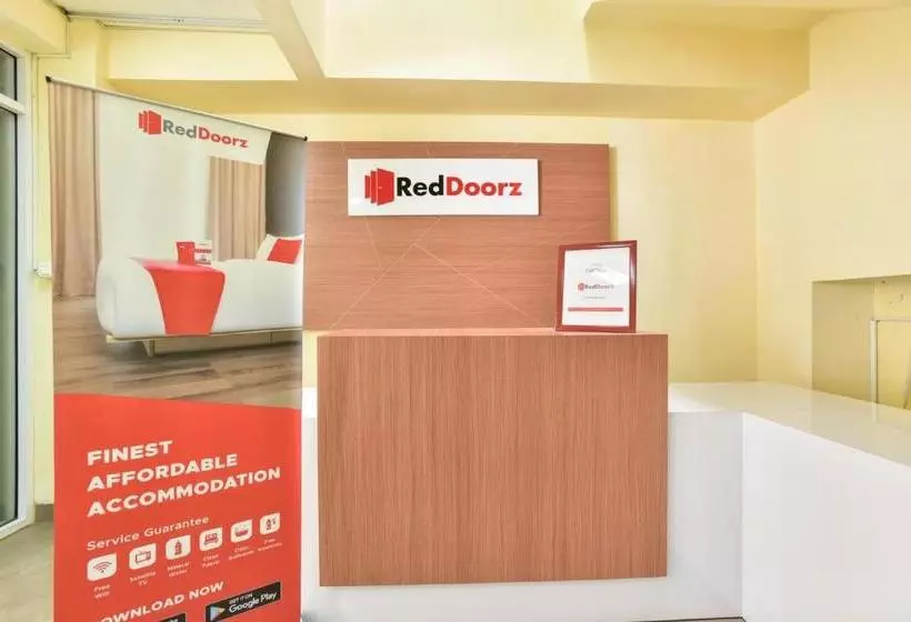 Majatalo Reddoorz Plus Near Tis Square