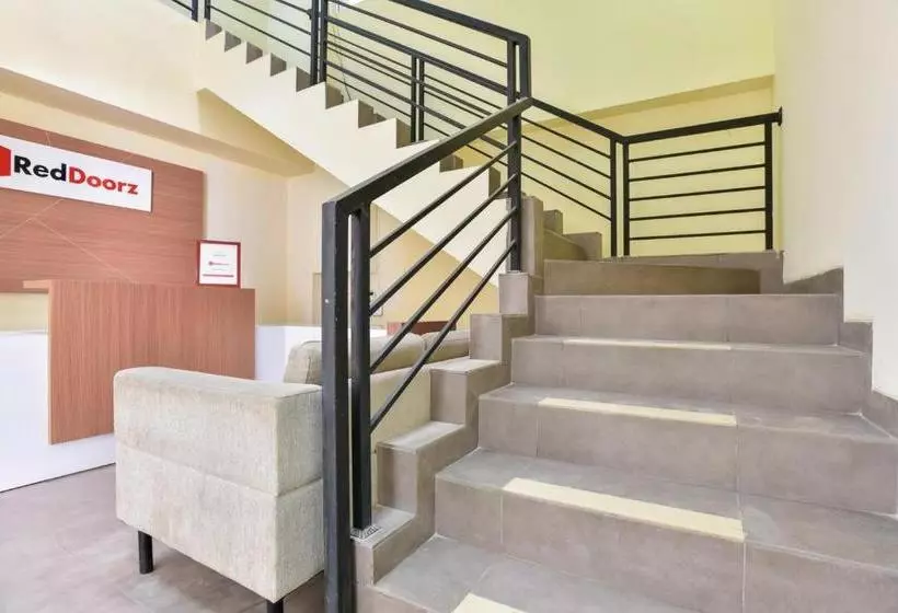 Majatalo Reddoorz Plus Near Tis Square