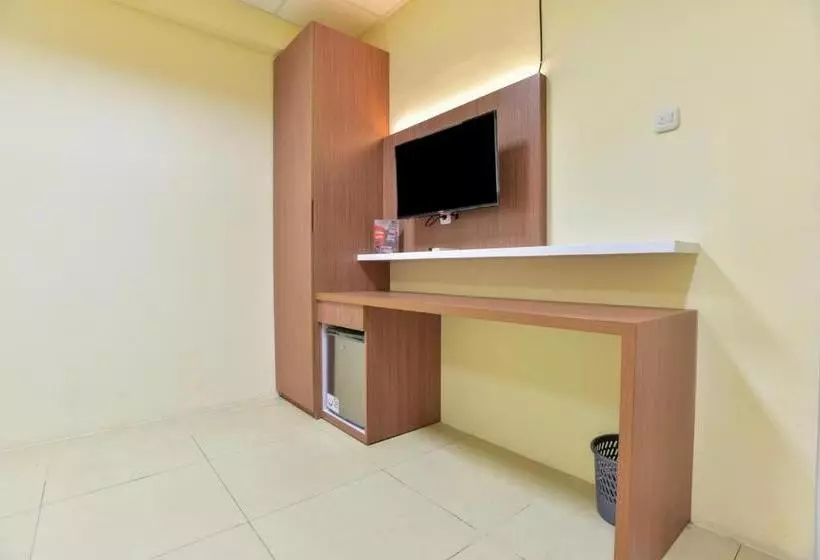 Majatalo Reddoorz Plus Near Tis Square