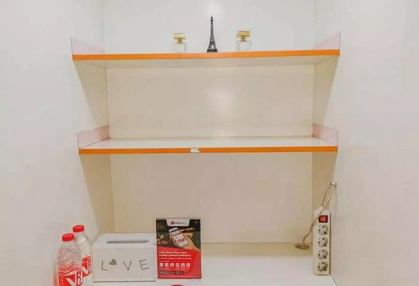 Majatalo Reddoorz Plus Near Trans Studio Cibubur 2